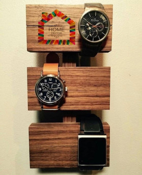 Wooden watch holder